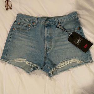 NWT Levi’s High Rise Shorts